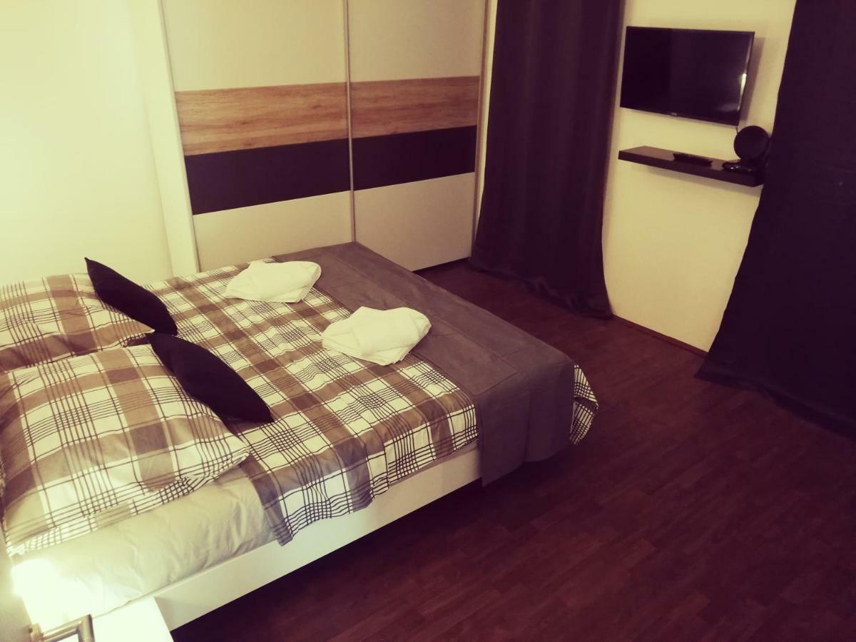 Apartmani Zdenka Savar-Maslina Eksteriør bilde